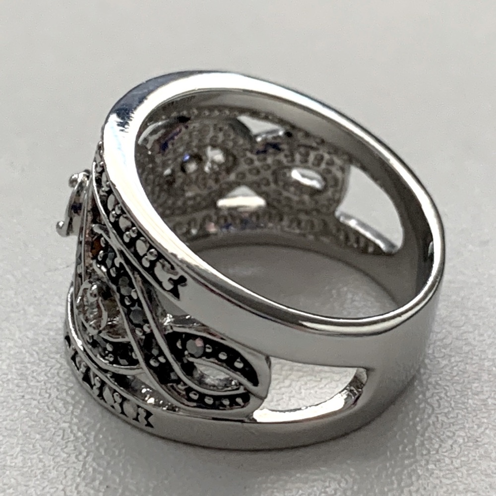 Women’s Rhodium Plated Marcasite & Cubic Zirconia Fashion Ring Size 8.5 - Picture 7 of 11